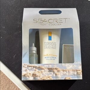 Seacret Vanilla & Coconut Body Lotion Set - White